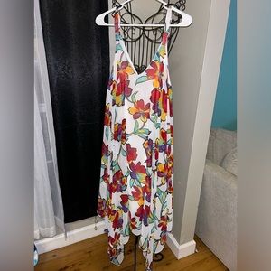 Nina Leonard, Large, white dress with floral print